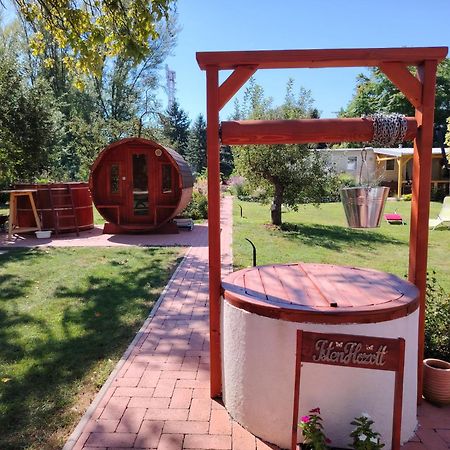 Hidlab Apartman Kimle Екстериор снимка