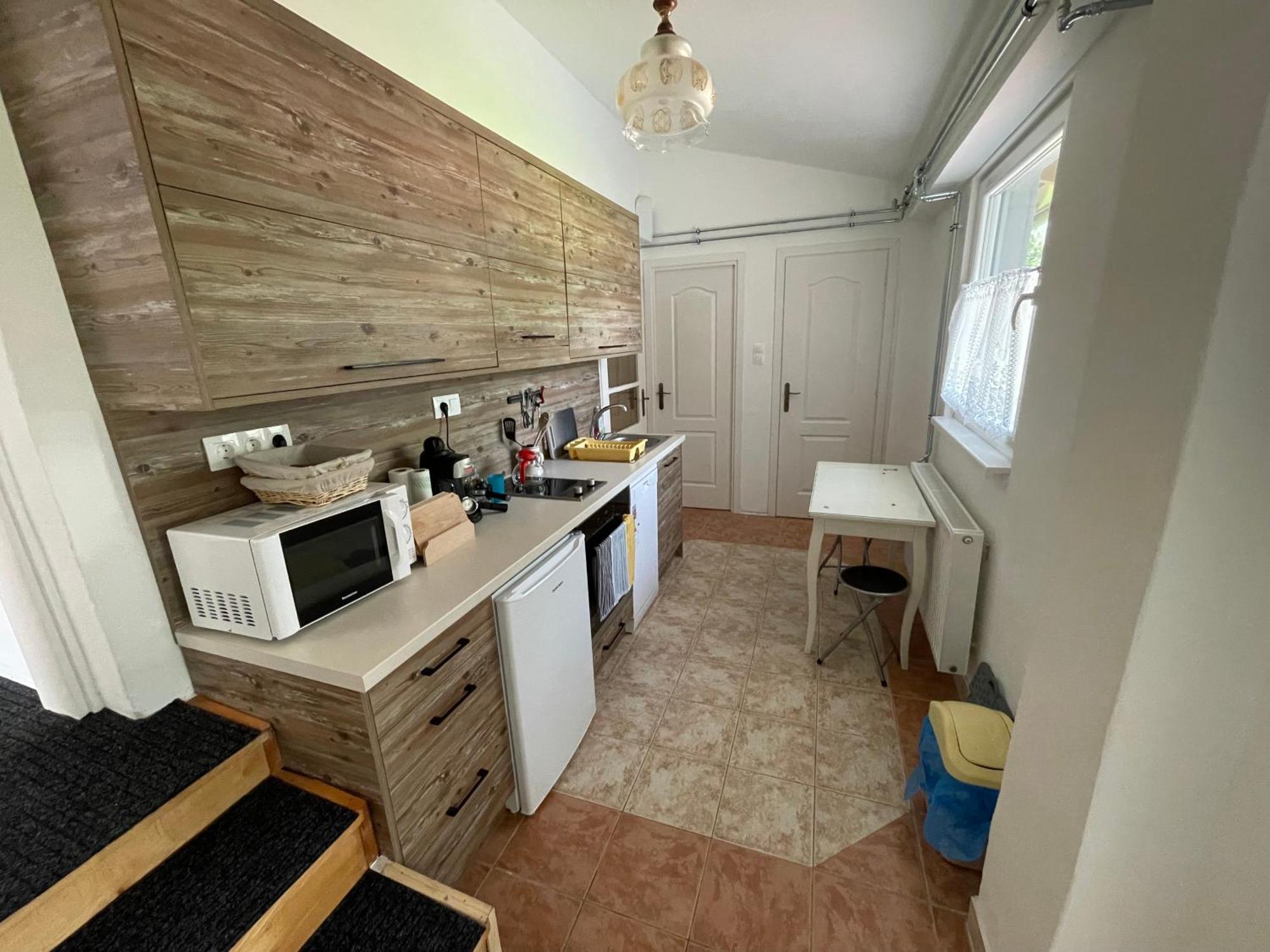 Hidlab Apartman Kimle Екстериор снимка
